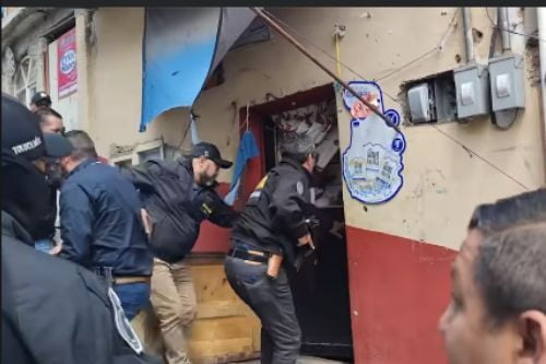 Video: Catean y aseguran inmueble que vendía droga en Toluca